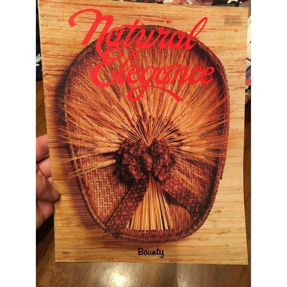Vintage 1980 Natural Elegance GS11 Craft Book by Macrame Elegance